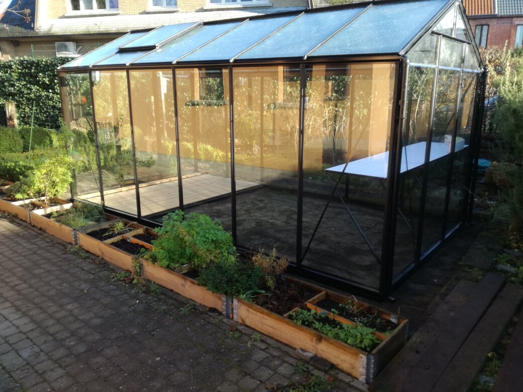R206H blackline 232 x 445 cm